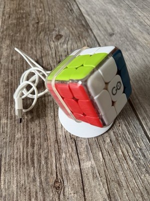 GoCube Smart Connected STEM Puzzle Cube App Game - Multi-Color (GC33A-SP)
