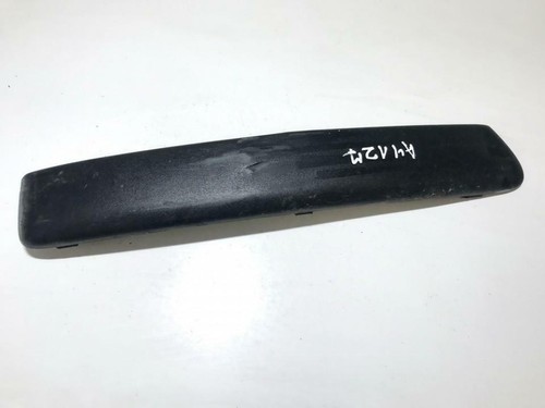 Front bumper splitter molding