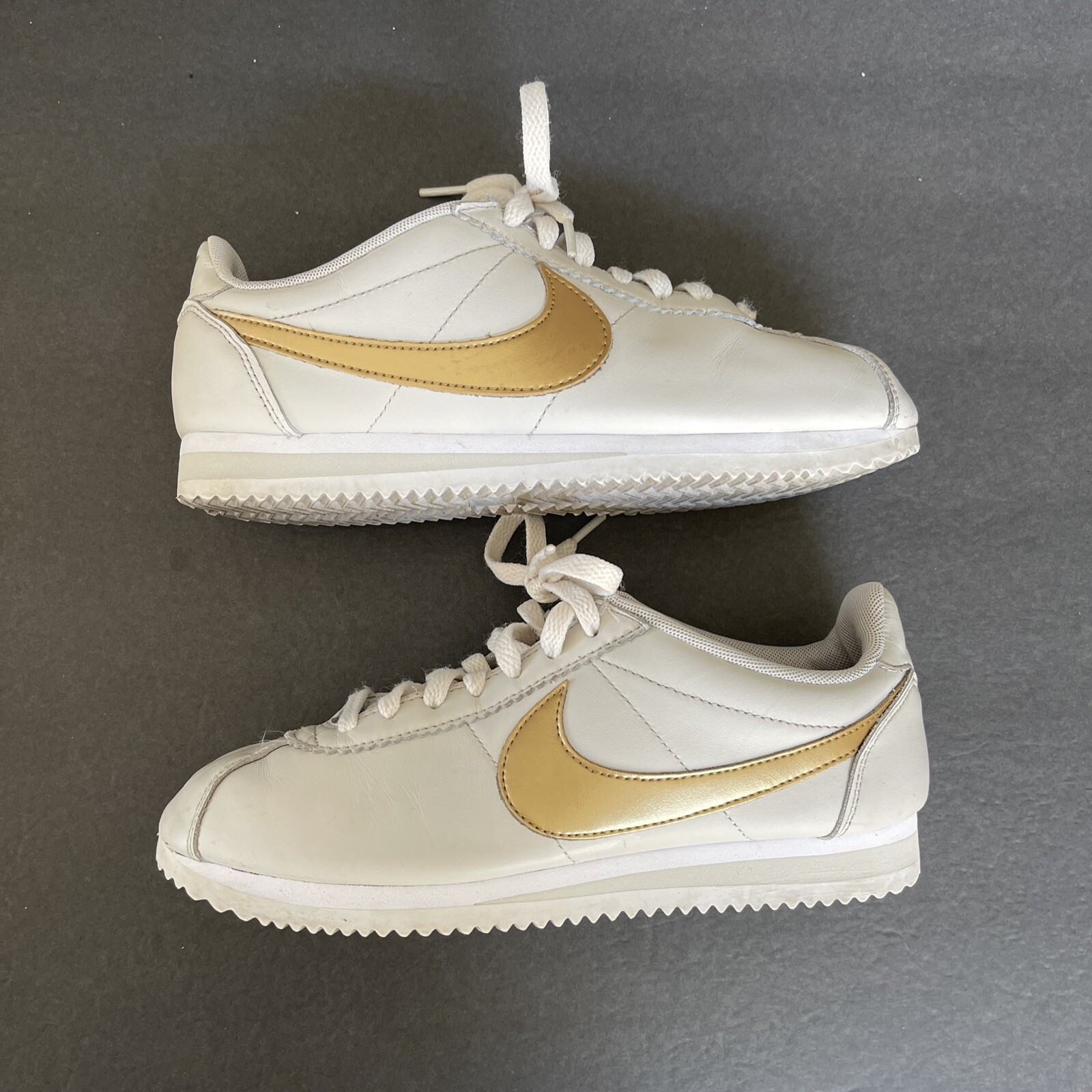 Nike Women 7.5 Classic Cortez Light 