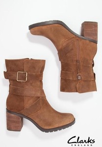 Clarks marrone Ladies 7 taglia 5 Doris D Uk scamosciata Malvet Stivaletti in pelle chiaro rrgSZnT