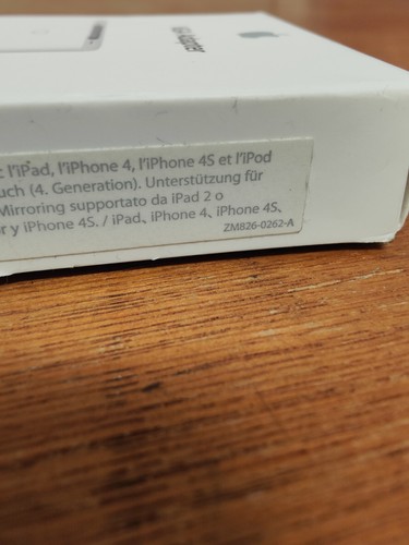Genuine Apple iPad iPad 2 Dock Connector to VGA Adaptor White MC552Z/B MC552ZM/A - Picture 11 of 23