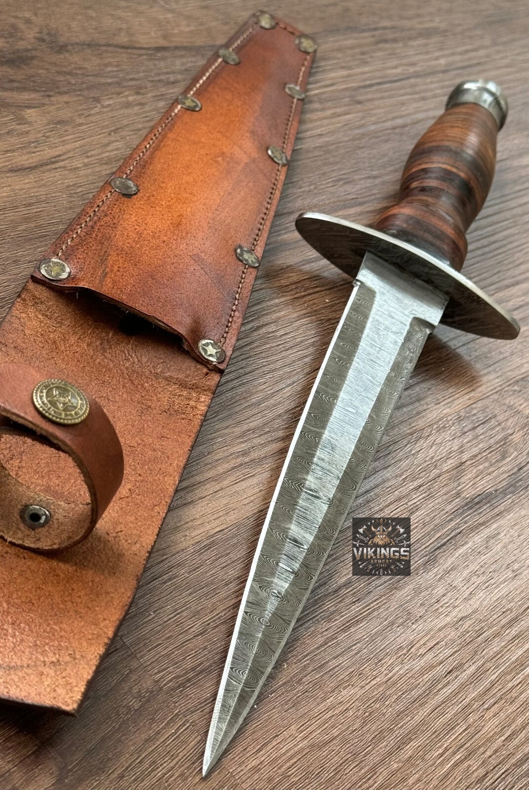 Hand Forged Damascus Steel Bowie Hunting Knife with Sheath