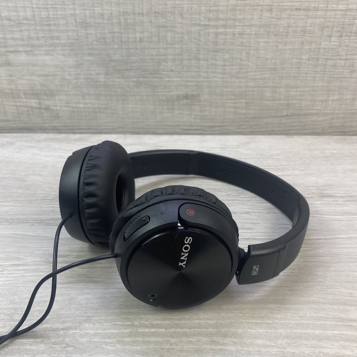 にゃあ Sony MDR-ZX110NC Black Wired Headband Noise Canceling Dynamic