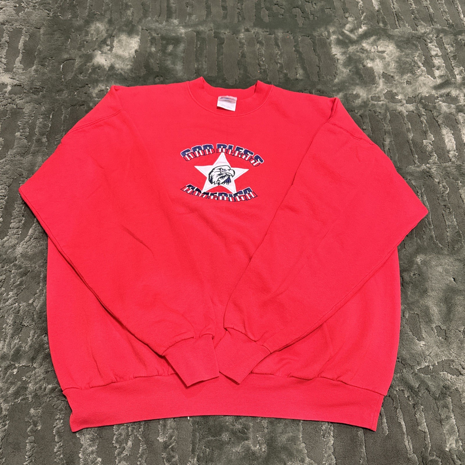 Vintage Hanes “God Bless America” Pullover Crewneck Sweatshirt Men’s XL Red