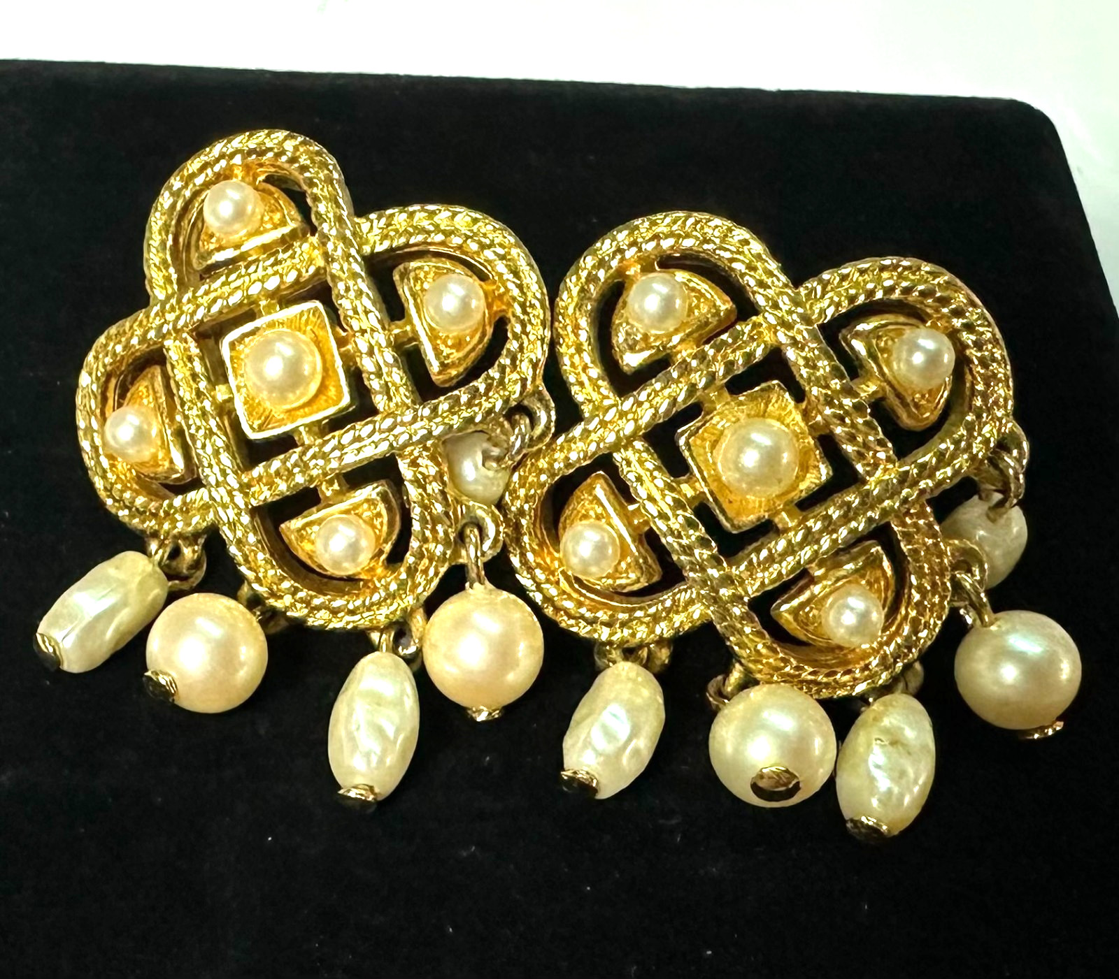 Vtg Costume Faux Pearl Gold Tone Pierced Earrings Jewelry Lot J