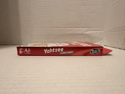 Hasbro Yahtzee 80 Score Cards (06100) - Picture 4 of 6