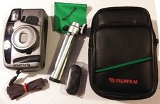 FUJIFILM DISCOVERY 290S ZOOM 35MM FILM CAMERA W/ CARRYING POUCH SMALL TRIPOD
