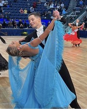 The SAYNT Amazing Ballroom dress for sale, size S, the height is 155-165cm