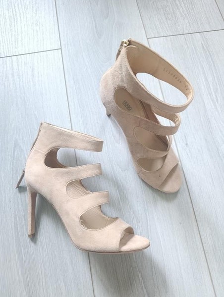 Women Hugo Boss Heels Beige Suede 36