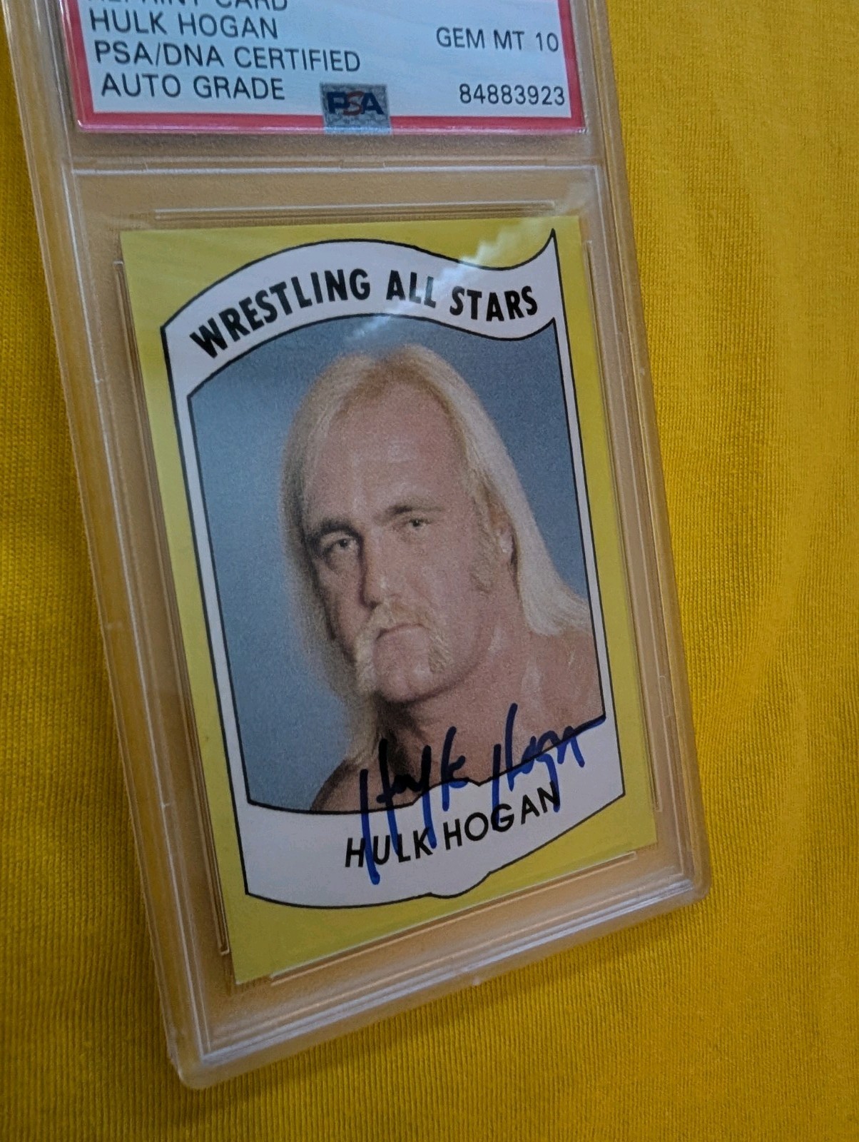 Hulk Hogan Signed/Auto  PSA/DNA Auto 10 Card WWE WWF WCW  view 2