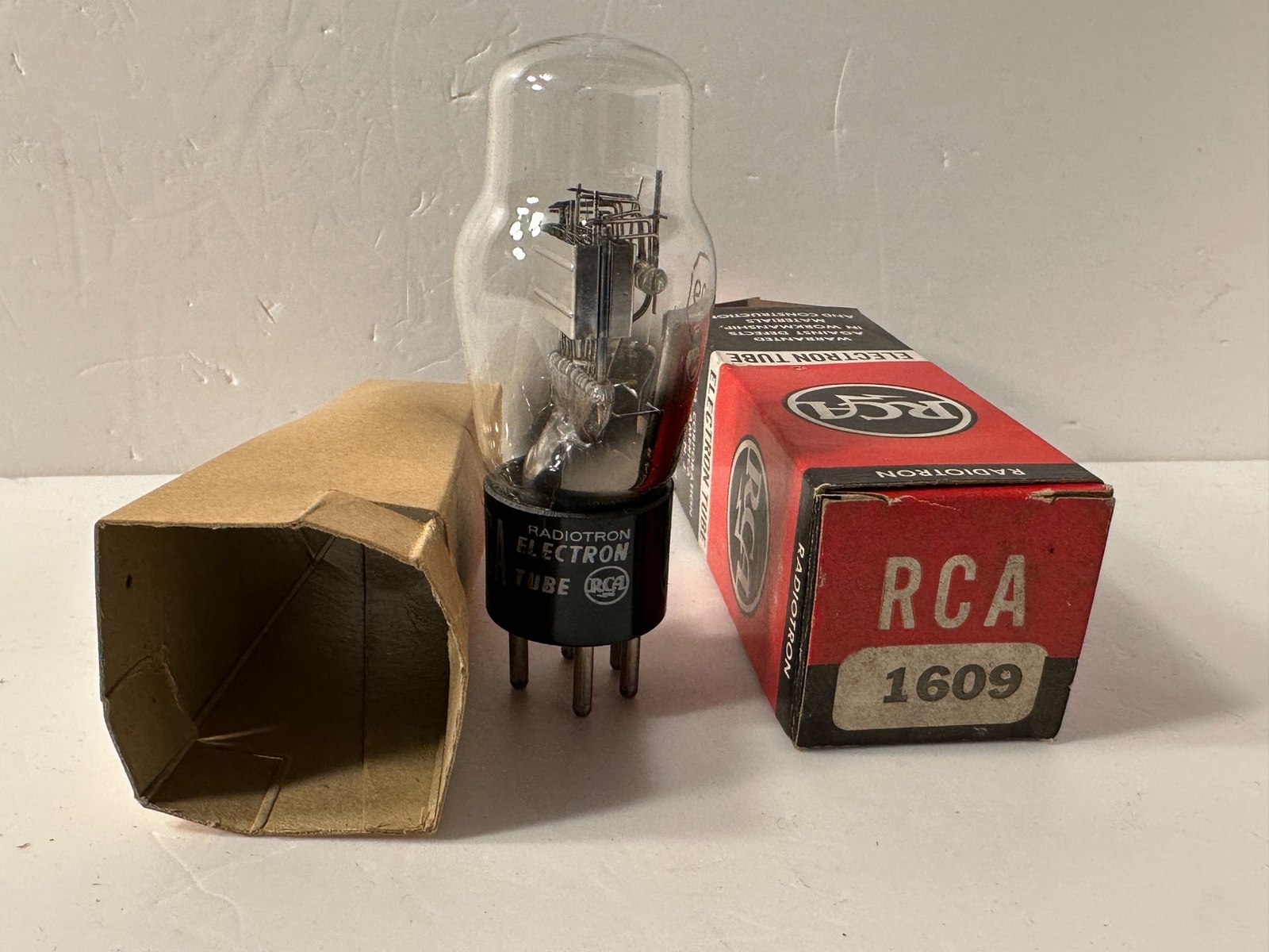RCA 1609 Vacuum Radio Audio Tube New in Box