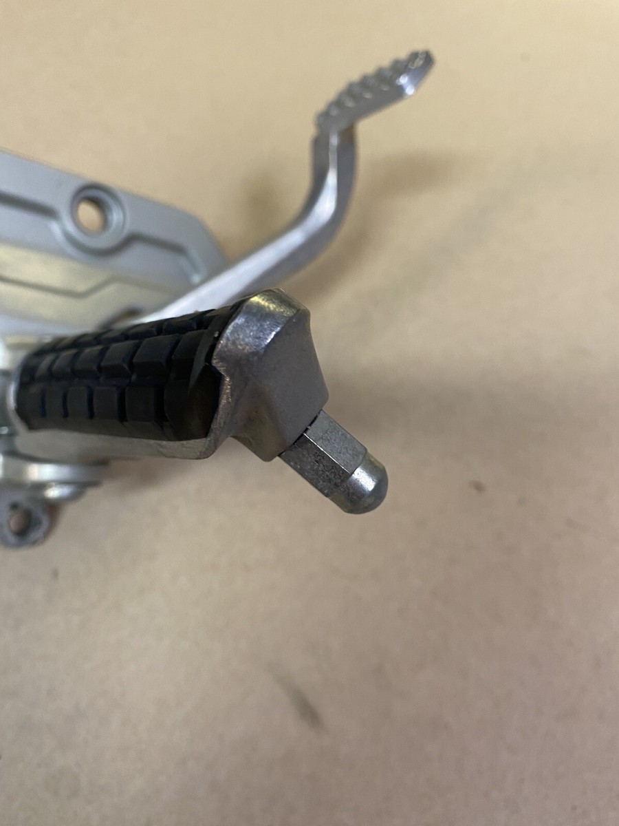 97 98 Kawasaki Ninja Zx11 Right Rearset Rear Set Driver Foot