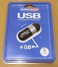 NEW - DANE ELEC DANE-ELEC 4GB USB PORTABLE MEMORY THUMB DRIVE 2008 USA