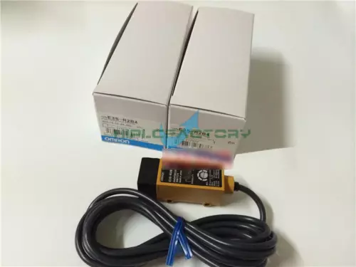 1PCS Photoelectric Switch E3S-R2B4 Omron New