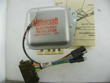 Motorcraft GR-541 / D3TZ-10316-C Voltage Regulator Fitment (Ford Trucks/Buses