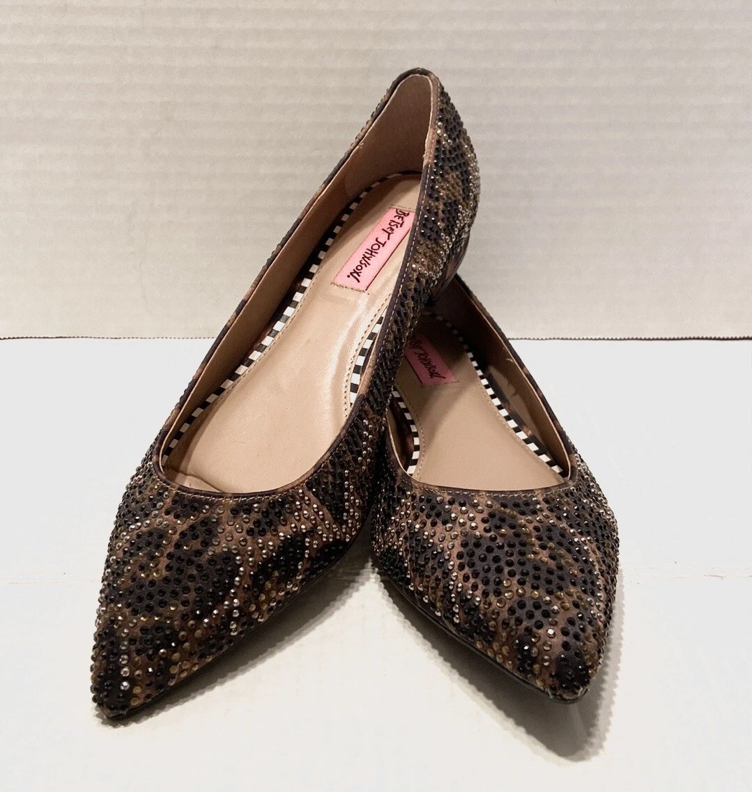 Betsy Johnson Leopard Beaded Print Pointed Flats Size 6.5