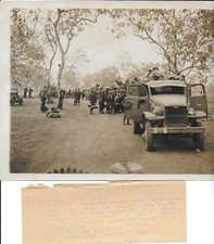 Lot of 23 Different WWII News Photographs Allies, Soldiers, Equipment, War