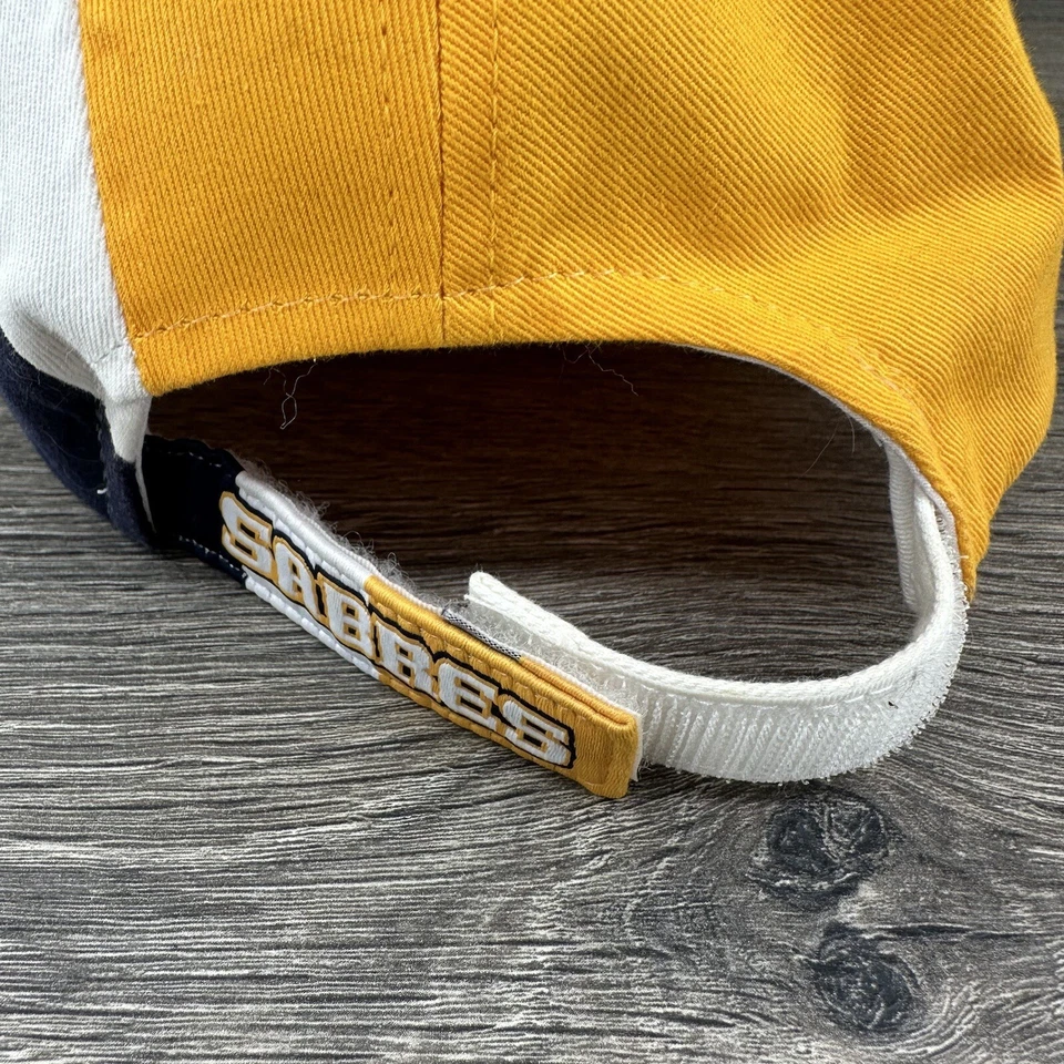 De colección Buffalo Sabres Ryan Miller Reebok Slug Logo Gorra Sombrero OSFM Amarillo #30 Foto 4 de 4