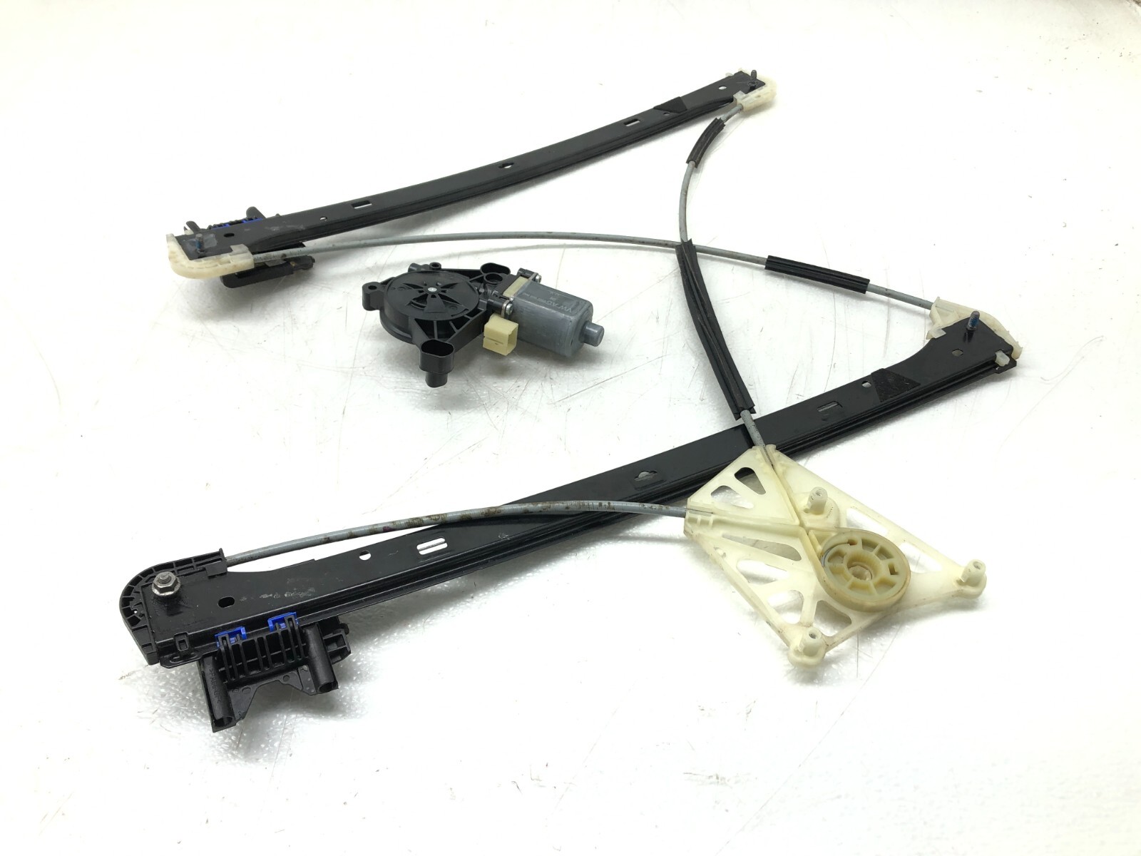 2017-2025 AUDI Q7 SQ7 LEFT DRIVER FRONT DOOR WINDOW REGULATOR W/ MOTOR OEM.