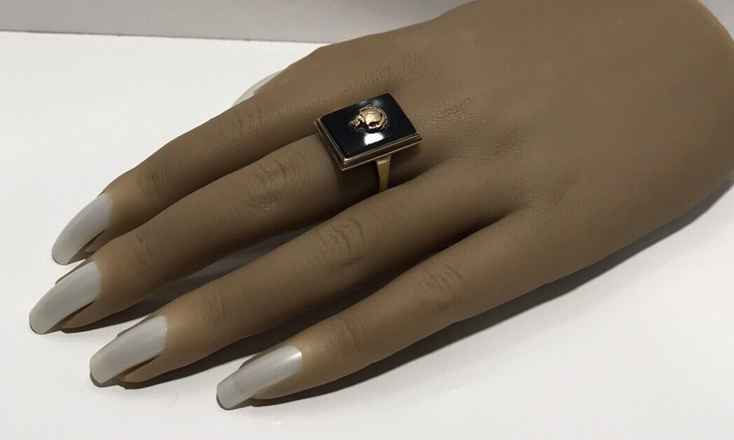 Vintage 10k Yellow Gold Black Onyx Signet Ring Si… - image 1