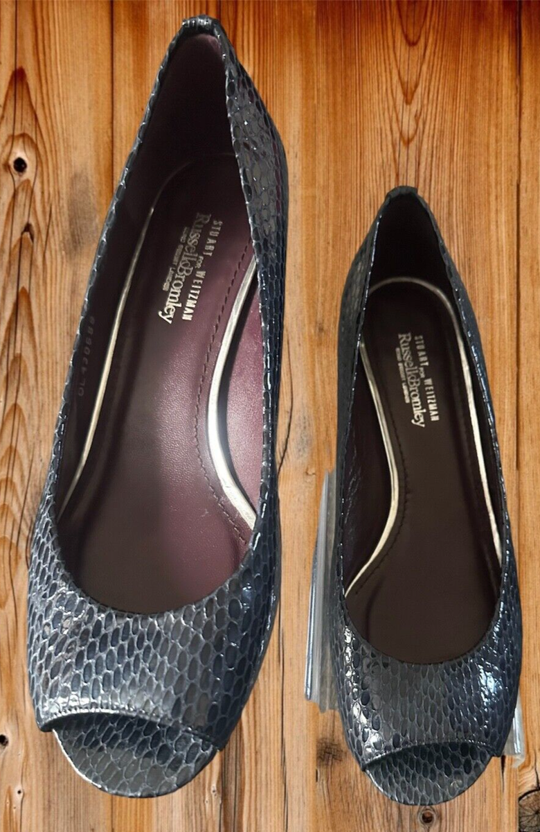 RUSSELL BROMLEY Stuart Weitzman Faux Snakeskin Low Wedge Open