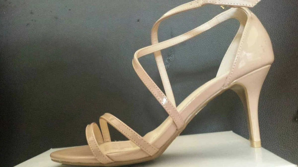 David s Bridal Bridesmaid Shoes Nude Heels Size 8.5 eBay