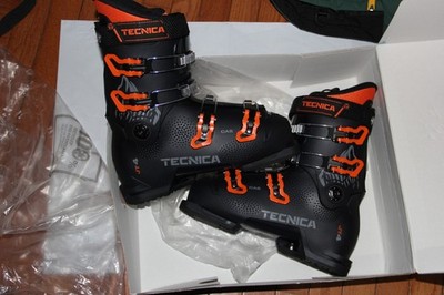 NEW Tecnica JT4 ski boots junior size mondo 26.5 / US 8.5