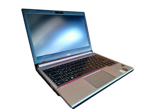 Fujitsu Lifebook E734 Laptop mit Intel Core i5 als Ersatzteilspender (R16 1120)