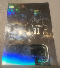 QTY: 1991-92 Upper Deck - Alvin Robertson ( Bucks ) Award Winners Hologram #AW2