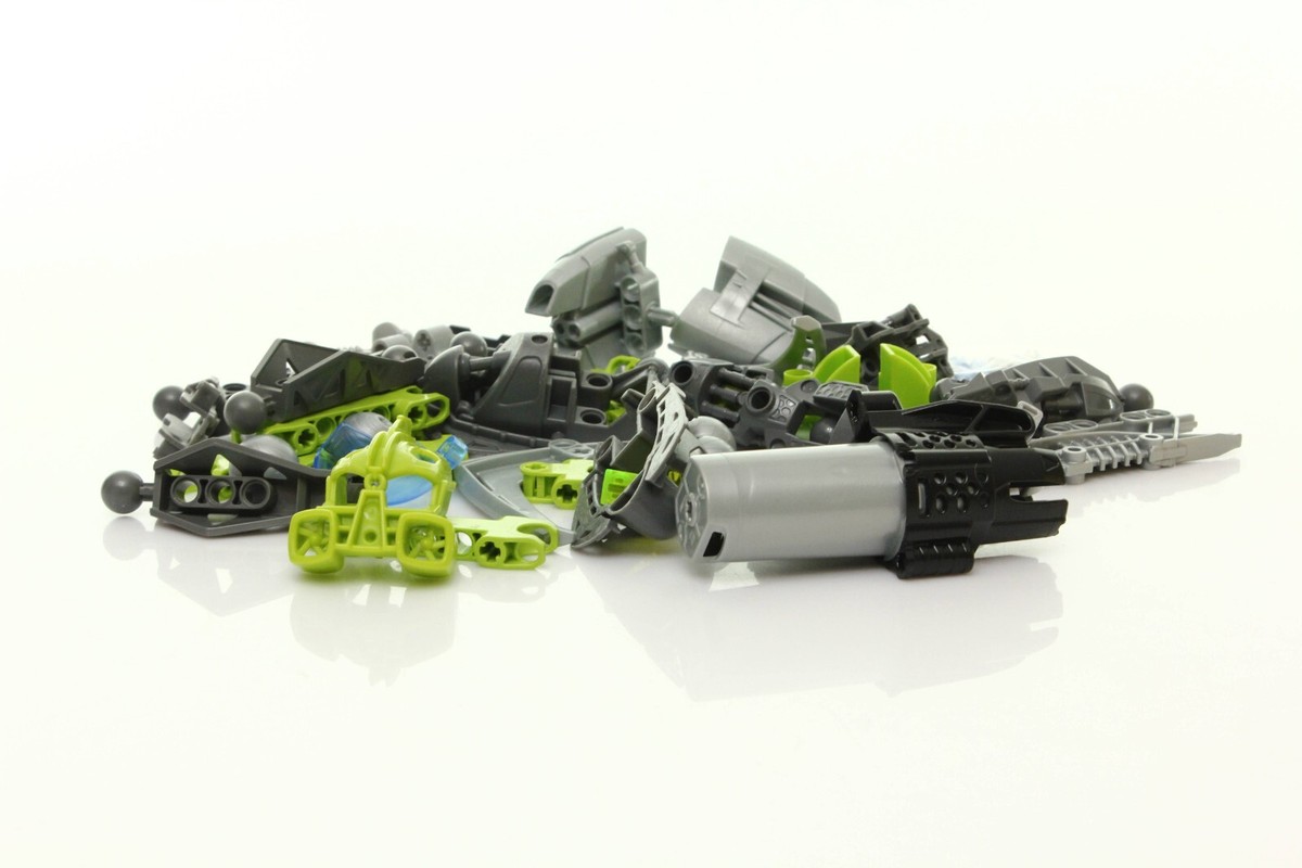 Phantaka Bionicle Phantoka: 8691/8947 , 8692/ 8948 , 8693/8949 + Manuals