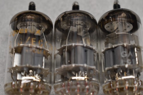 6DJ8 ECC88 Amperex Audio Receiver Preamp Vacuum Tubes Tested Trio - Picture 3 of 5
