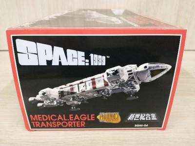 1/72 : SPACE1999 MEDICAL EAGLE TRANSPORTER (新世紀合金 ミラクル