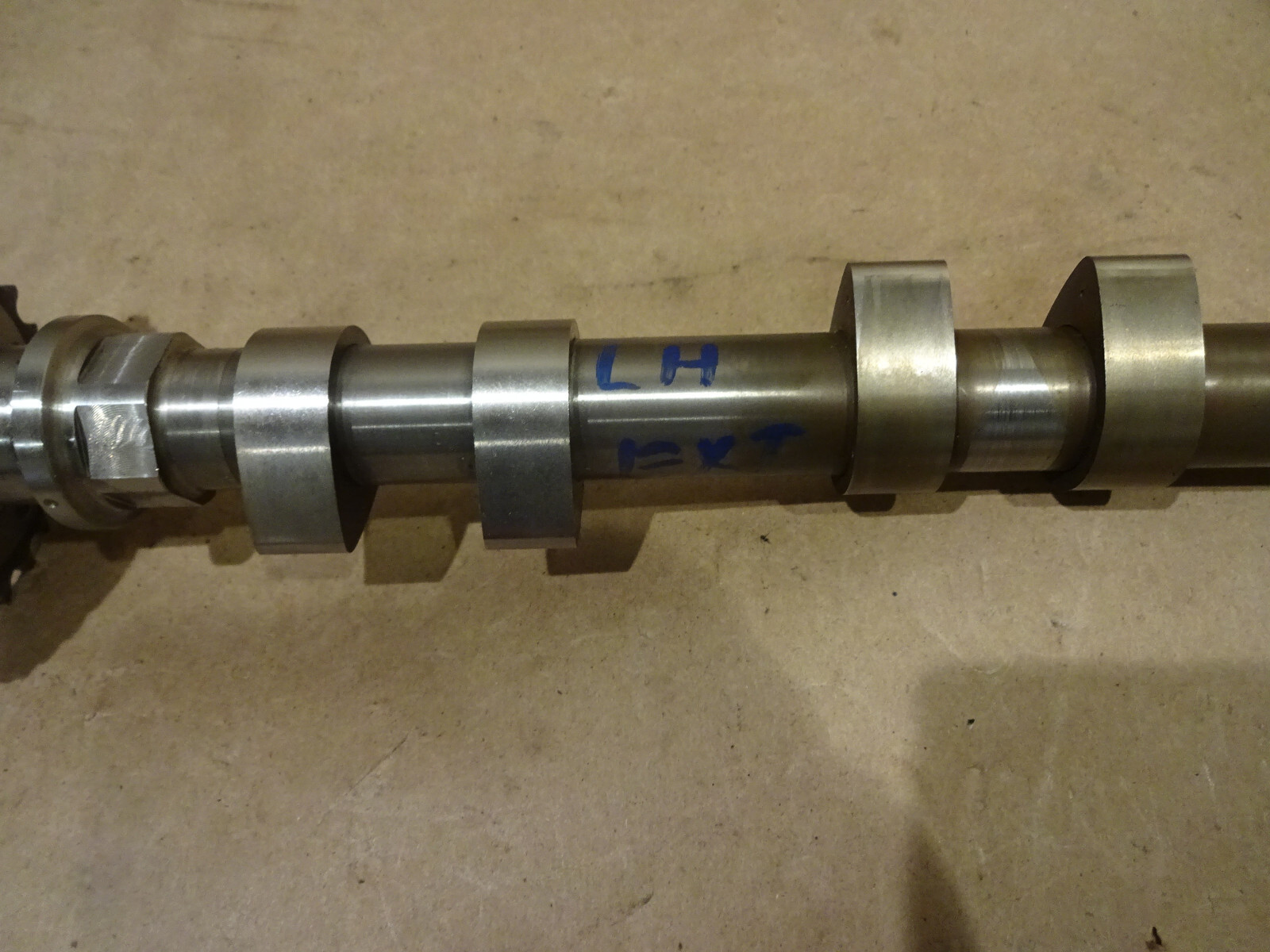 Maserati Quattroporte - LH ExHaust Camshaft Camshaft - P/N 205348