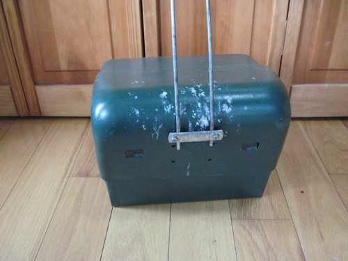 Vintage Rare Steel Poultry Feeder - Tensioned - Picture 5 of 6