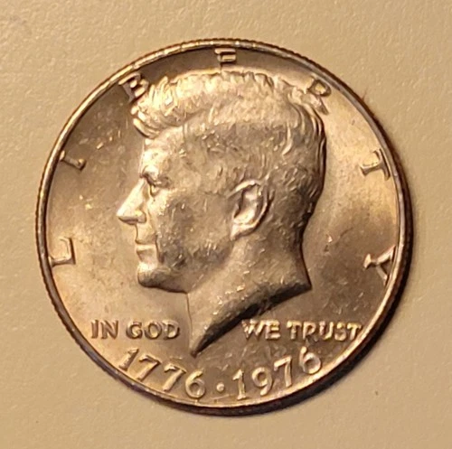 1776-1976 KENNEDY Bicentennial Half Dollar 50 Cents UNC +