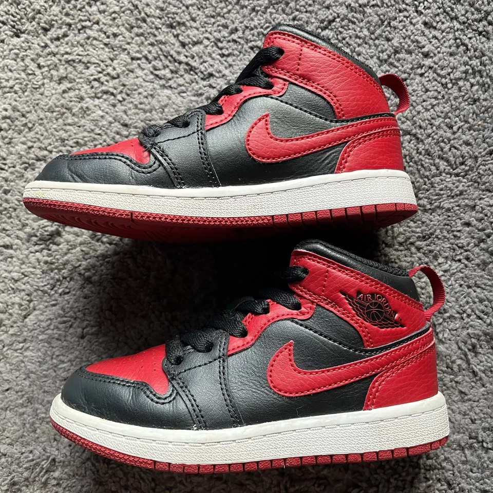 Nike Air Jordan 1 Mid PS "Banned" Negro Rojo Clásico Talla 11C 640734-074 Foto 2 de 4