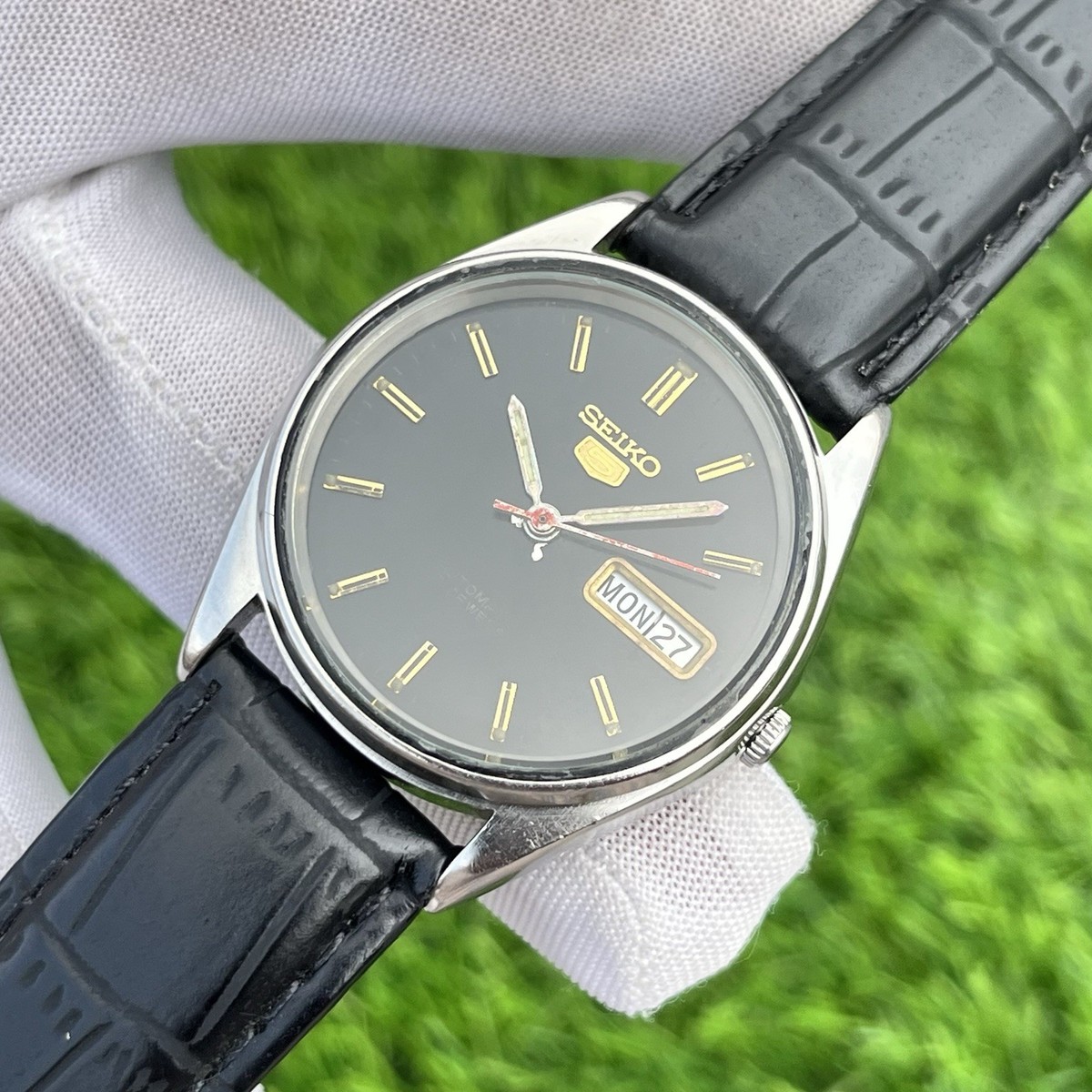 Vintage Seiko 5 Black Dial 17J Automatic Japan Made Men's Watch