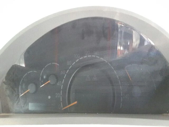 Mercedes-Benz E350 2006 grupos de instrumentos A2205401547 Foto 3 de 4