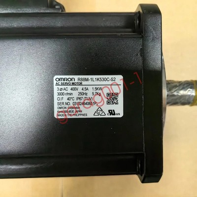 1PC OMRON R88M-1L1K530C-S2 Servo Motor New Expedited Shipping
