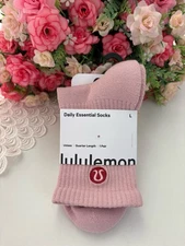 NWT Lululemon Unisex Daily Essential Quarter Socks Pink Haze Size Large