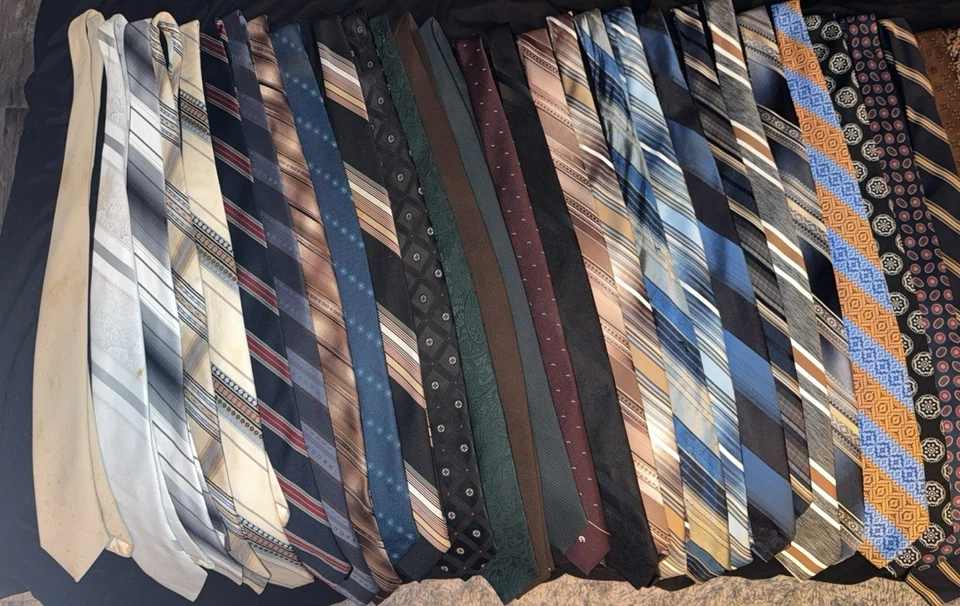 Corbatas vintage (lote de 37) Foto 2 de 4