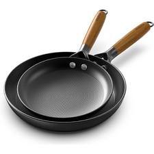Cast Iron Skillets Non-Stick Frying Pan 20 26 30CM Wooden Handle Black Cooking