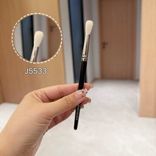 Hakuhodo J5533 Hand Crafted Makeup Eye Shadow Brush