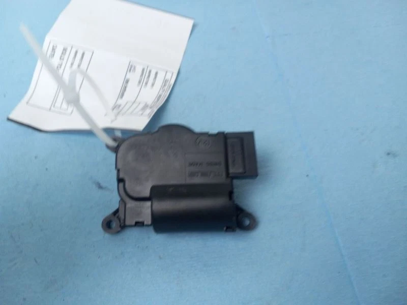 ACTUADOR DE VENTILACIÓN DE AIRE SERVO ALETA CLIMATIZACIÓN PARA AUDI Q7 2007-2015 2017-2019 Foto 3 de 4