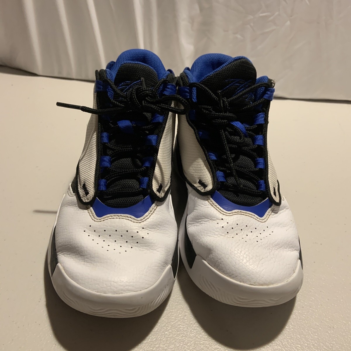Nike Air Jordan Max Aura 4 Flight White Blue kids Sneaker 6Y