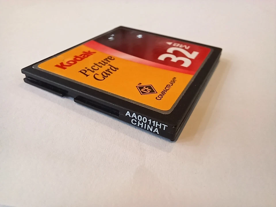 KODAK PICTURE CARD 32MB COMPACT FLASH MEMORY CARD CF - Image 4 of 4