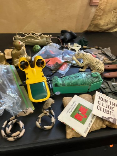 Lotto vestiti e accessori GI Joe 1964 vintage - Foto 13 di 24