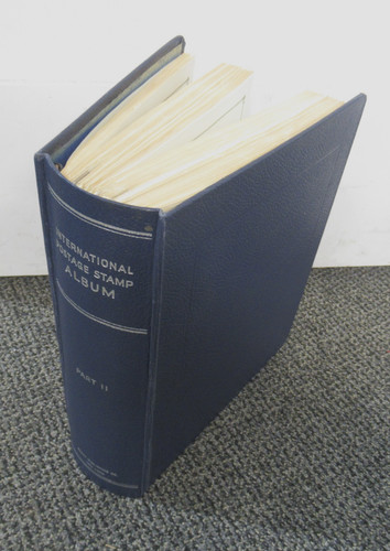 SCOTT INTERNATIONAL STAMP ALBUM For Countries C-D Years 1915-1966 w 1000+ Stamps