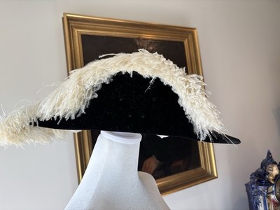 VTG ADMIRALTY PLUMED CHAPEAU HAT, VELVET, FAMOUS MAKER, 23'' LONG, + CASE