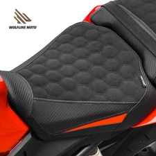 WOLFLINE Moto Comfort Motorcycle Front Seat for Honda CB650R CBR650R 2024-2025